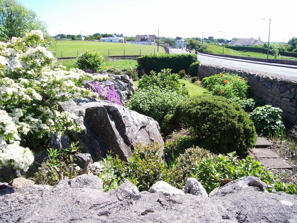 An Caladh Gearr Thatch Cottage Galway Kültér fotó